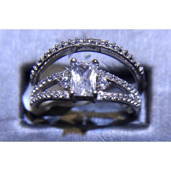 Wedding Set White Multi Stone Sz8.75 Silver 925 NWT (All Stones Simulated) - Picture 7 of 7